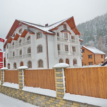 Apart-Hotel Orlan Mykulychyn Esterno foto