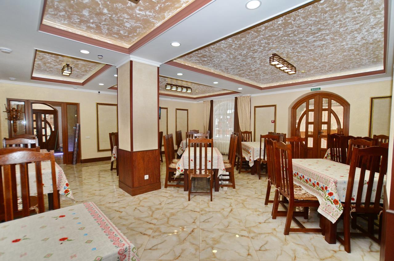 Apart-Hotel Orlan Mykulychyn Esterno foto