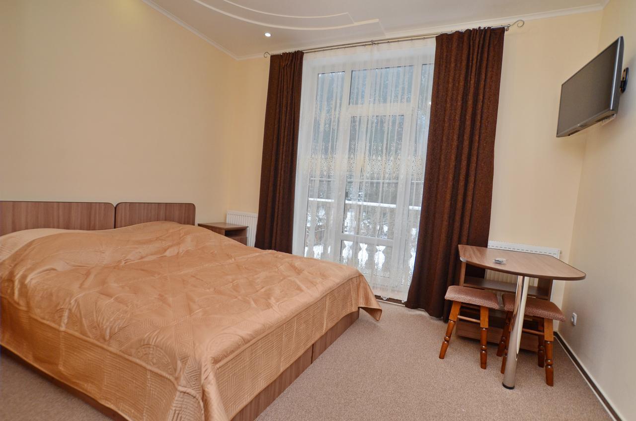 Apart-Hotel Orlan Mykulychyn Esterno foto