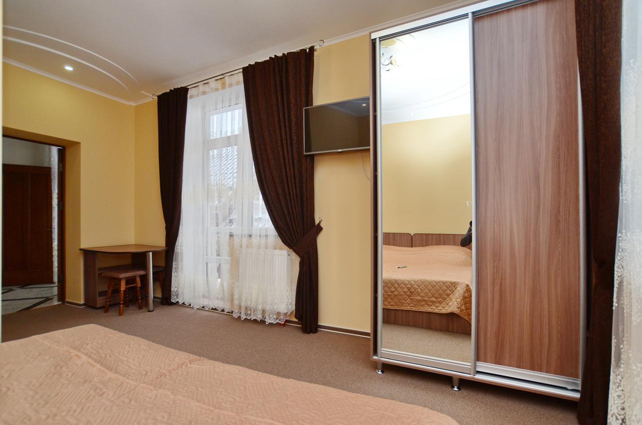 Apart-Hotel Orlan Mykulychyn Esterno foto